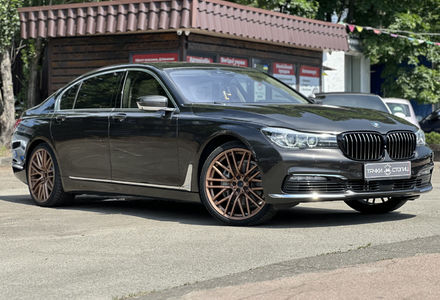 Продам BMW 740 2016 года в Киеве