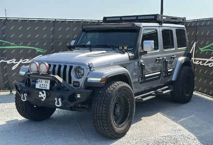 Продам Jeep Wrangler JL Sahara 2019 года в Киеве
