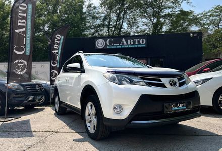 Продам Toyota Rav 4 2014 года в Черновцах