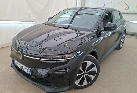 Продам Renault Megane E-tech 2022 года в Львове