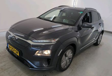 Продам Hyundai Kona 64квт Fashion в дорозі 2020 года в Львове