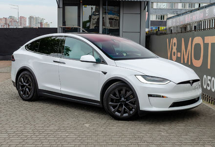Продам Tesla Model X Long Range 2023 года в Киеве