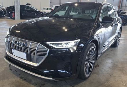 Продам Audi E-Tron 2022 года в Львове