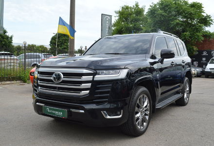 Продам Toyota Land Cruiser 300 2021 года в Одессе