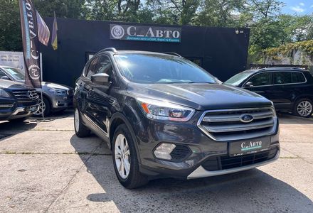 Продам Ford Escape 2018 года в Черновцах