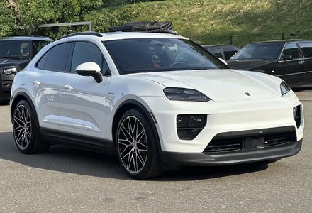 Продам Porsche Macan 4S Electric 2025 года в Киеве