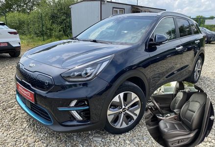 Продам Kia Niro 64 kWh Макс. комплектація 2020 года в Львове
