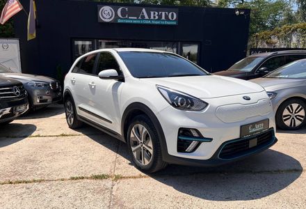 Продам Kia Niro 2021 года в Черновцах