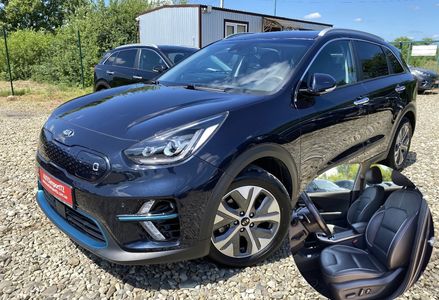Продам Kia Niro 64 kWh Макс. комплектація 2020 года в Львове