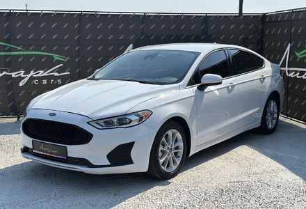 Продам Ford Fusion SE Hybrid 2019 года в Киеве
