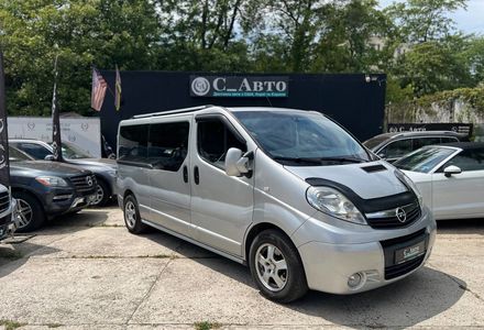 Продам Opel Vivaro пасс. 2012 года в Черновцах