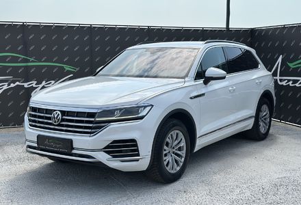 Продам Volkswagen Touareg TDI  2018 года в Киеве