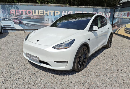 Продам Tesla Model Y 2021 года в Киеве