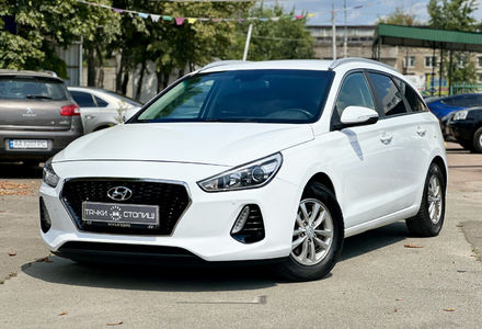 Продам Hyundai i30  2017 года в Киеве