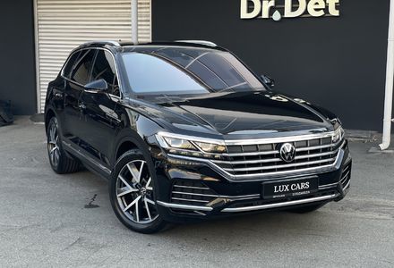 Продам Volkswagen Touareg 2021 года в Киеве