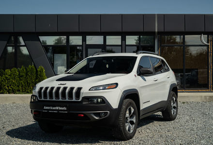 Продам Jeep Cherokee Trailhawk 2015 года в Черновцах