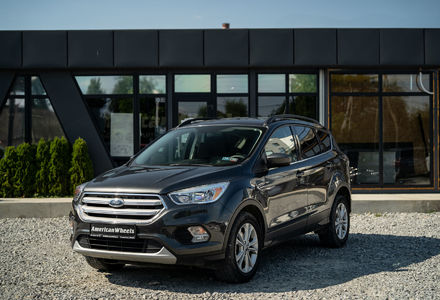 Продам Ford Escape SE 2018 года в Черновцах