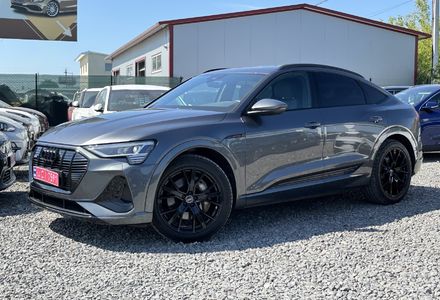 Продам Audi E-Tron 2022 года в Львове