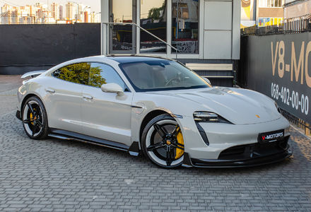Продам Porsche Taycan Turbo S 2021 года в Киеве