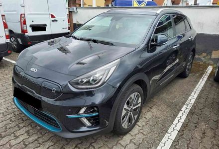 Продам Kia Niro 64квт авто в дорозі 2019 года в Львове