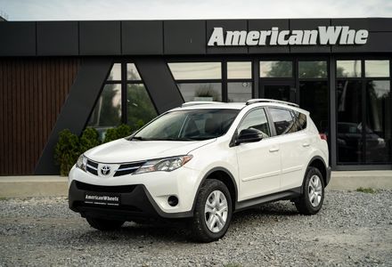 Продам Toyota Rav 4 Le 2015 года в Черновцах