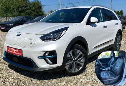 Продам Kia Niro 64 kWh Макс. комплектація Люк. 2021 года в Львове