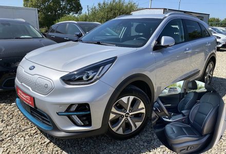 Продам Kia Niro 64 кВт Макс. комплектація 2020 года в Львове
