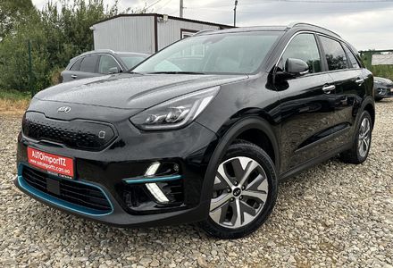 Продам Kia Niro 64 кВт Макс. ЗАРЕЗЕРВОВАНО 2022 года в Львове