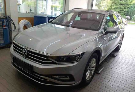 Продам Volkswagen Passat B8 2.0TDI LED NAV KLIM NE MALOVA  2021 года в Львове