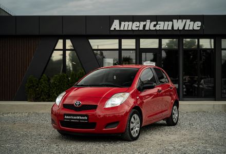 Продам Toyota Yaris 2011 года в Черновцах
