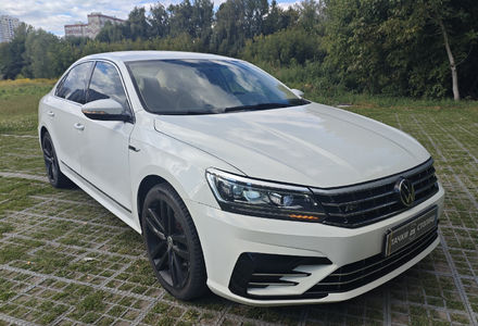 Продам Volkswagen Passat B8 2016 года в Киеве