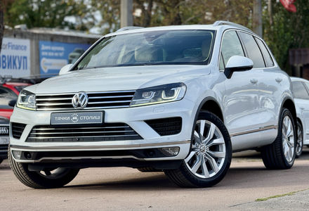 Продам Volkswagen Touareg 2016 года в Киеве