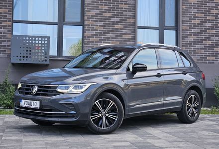 Продам Volkswagen Tiguan Life 2.0 LED WEBASTO NAV KLIMA 2021 года в Львове