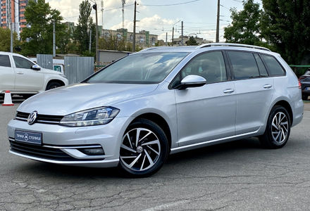 Продам Volkswagen Golf VII 2018 года в Киеве
