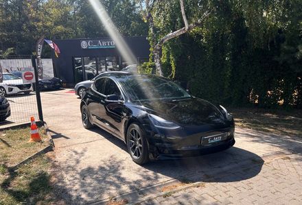 Продам Tesla Model 3 2019 года в Черновцах