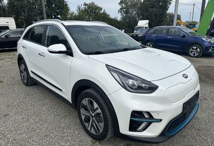 Продам Kia Niro 64 КВТ 2021 года в Львове