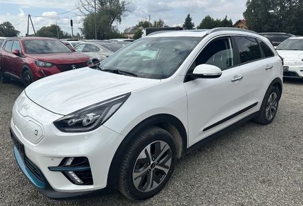 Продам Kia Niro 64 КВТ 2021 года в Львове