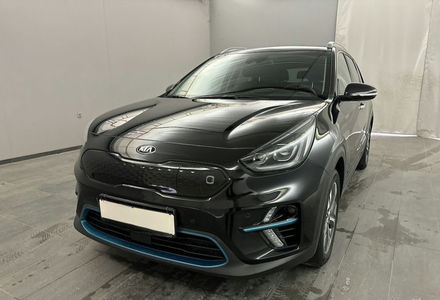 Продам Kia Niro 64 кВт авто в дорозі  2021 года в Львове
