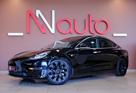 Продам Tesla Model 3 2019 года в Одессе