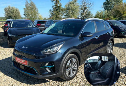 Продам Kia Niro 64 кВт Макс. комплектація Люк  2022 года в Львове