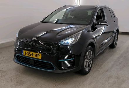 Продам Kia Niro 64квт авто в дорозі 2020 года в Львове