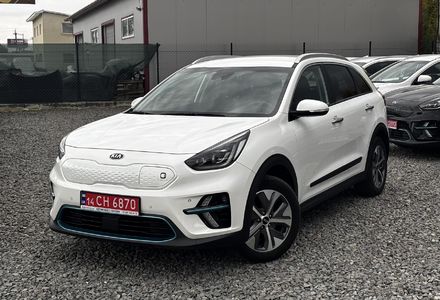 Продам Kia Niro 64 кВт  2021 года в Львове