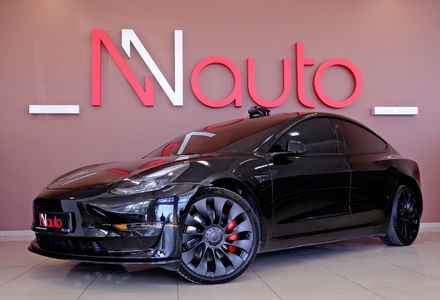 Продам Tesla Model 3 Performance Dual Motor 2023 года в Одессе