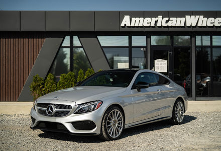 Продам Mercedes-Benz C-Class 300 2016 года в Черновцах