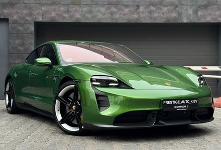 Продам Porsche Taycan Turbo S 2022 года в Киеве