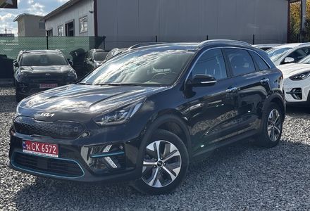 Продам Kia Niro 64 KW 2022 года в Львове