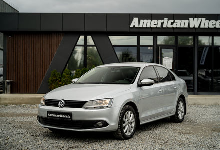 Продам Volkswagen Jetta 2012 года в Черновцах
