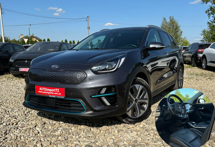 Продам Kia Niro  64 кВт Макс. комплектація 2020 года в Львове