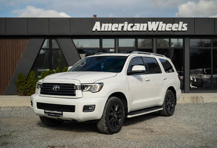 Продам Toyota Sequoia SR5 в Черновцах 2018 года выпуска за 39 900$ Продам Toyota Sequoia SR5 2018 года в Черновцах