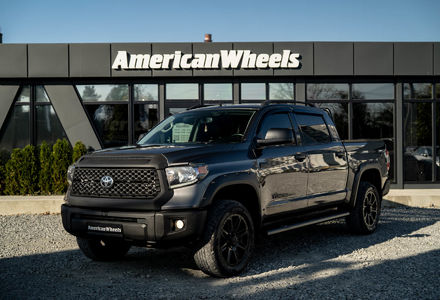 Продам Toyota Tundra CrewMax Cab 4x4 2019 года в Черновцах